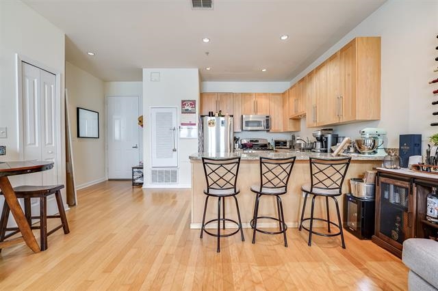 1100 ADAMS ST Unit: 513