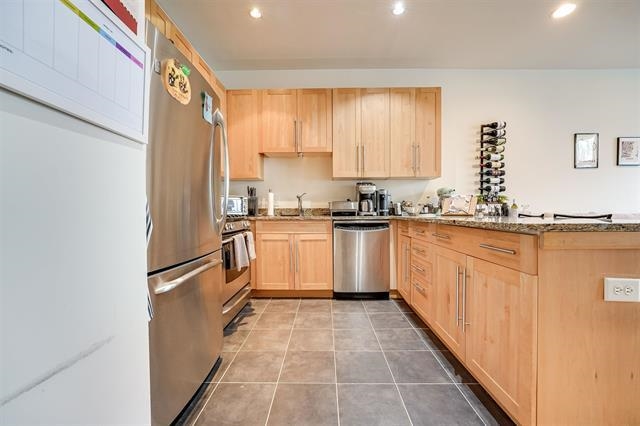 1100 ADAMS ST Unit: 513
