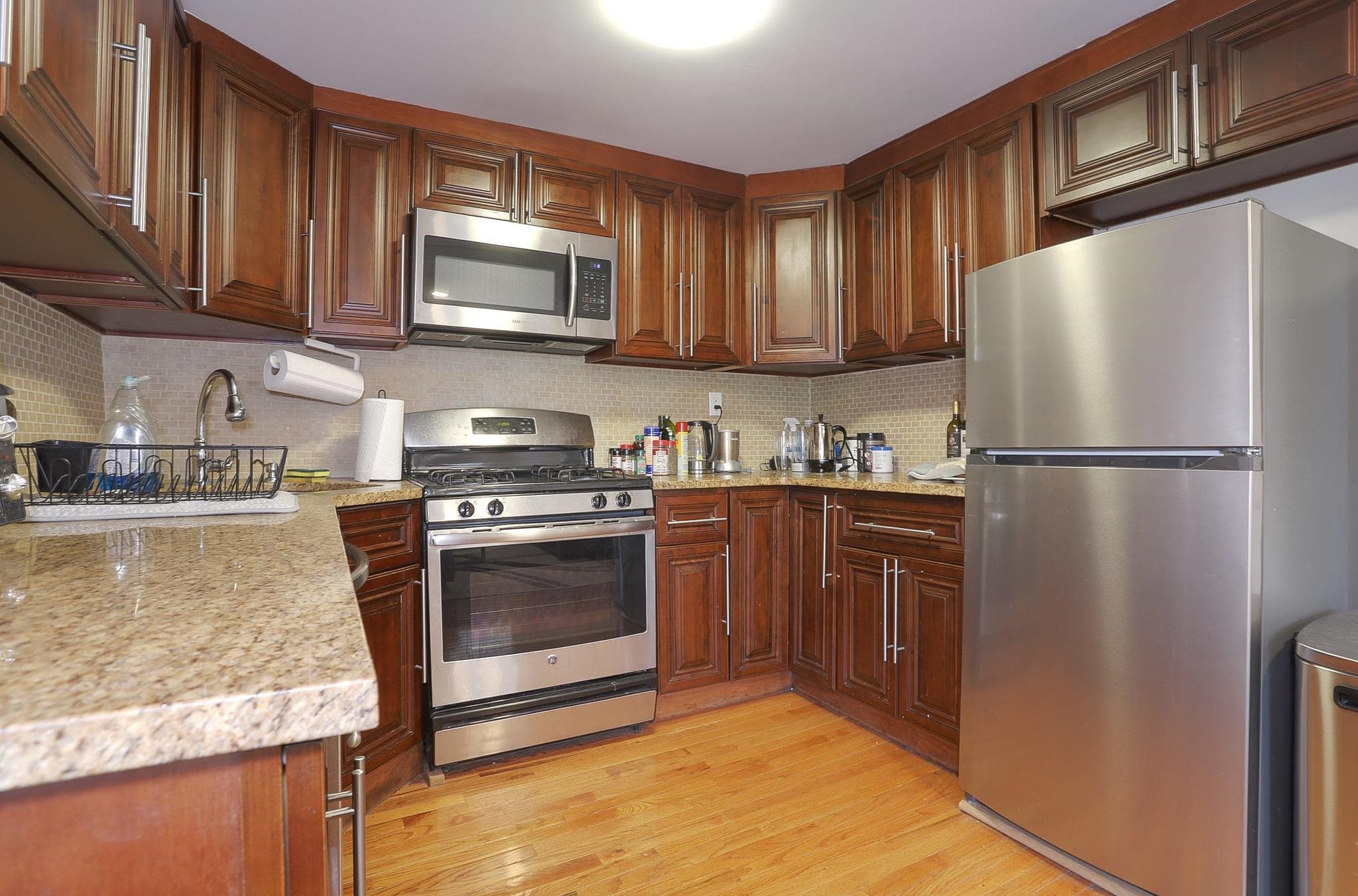 419 GARDEN ST Unit: 3