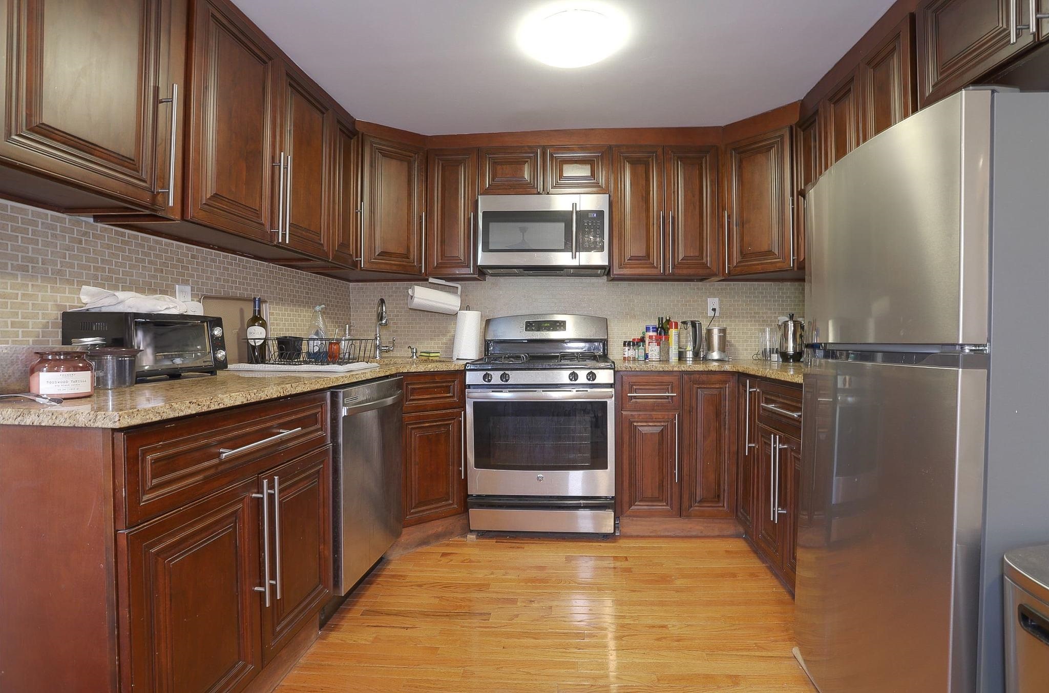 419 GARDEN ST Unit: 3