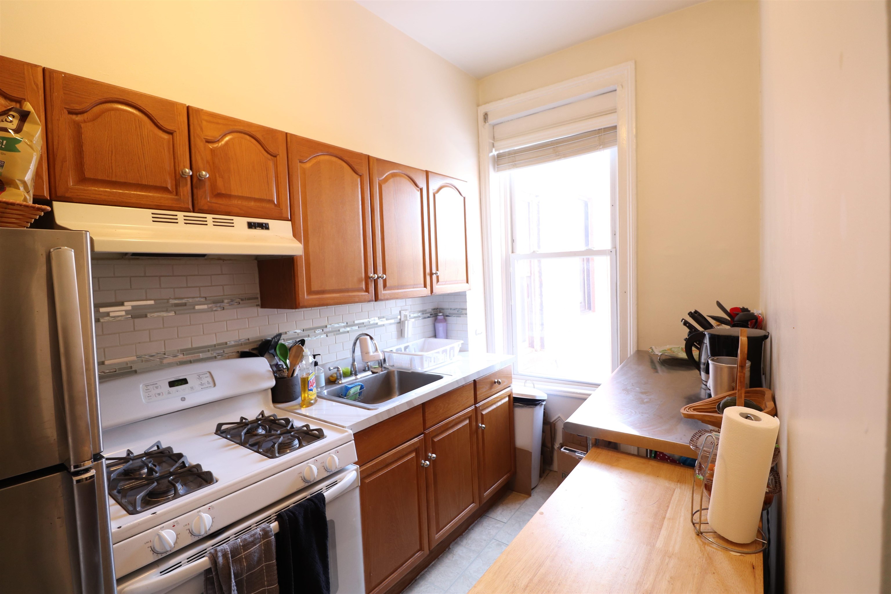 202 BLOOMFIELD ST Unit: 2
