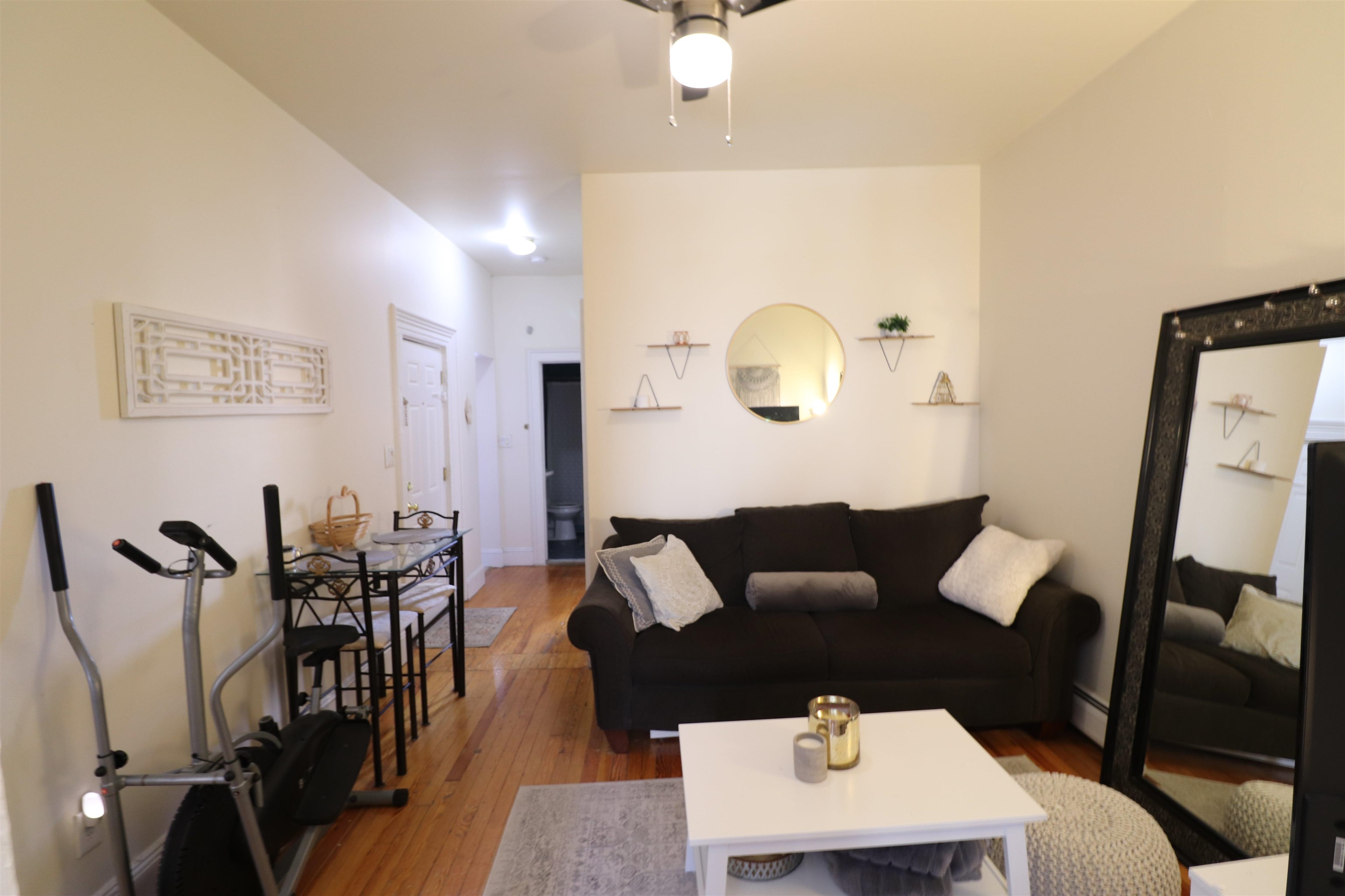 202 BLOOMFIELD ST Unit: 2