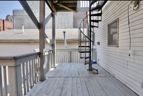 136 ESSEX ST Unit: 3