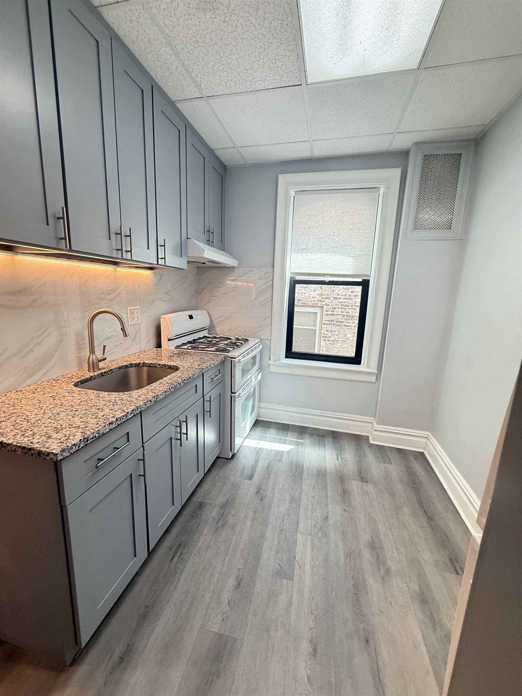 3718 PARK AVE Unit: C1