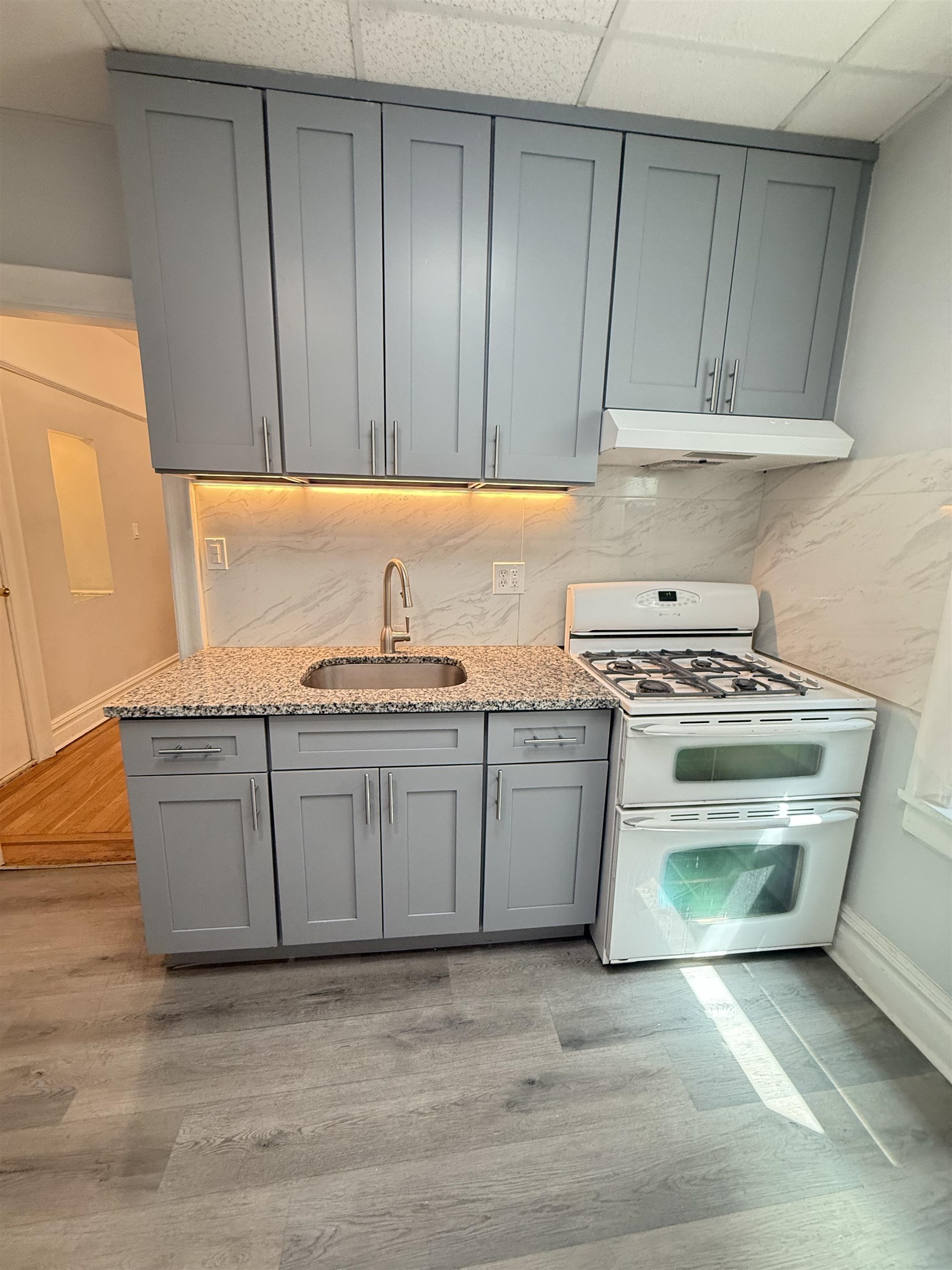 3718 PARK AVE Unit: C1