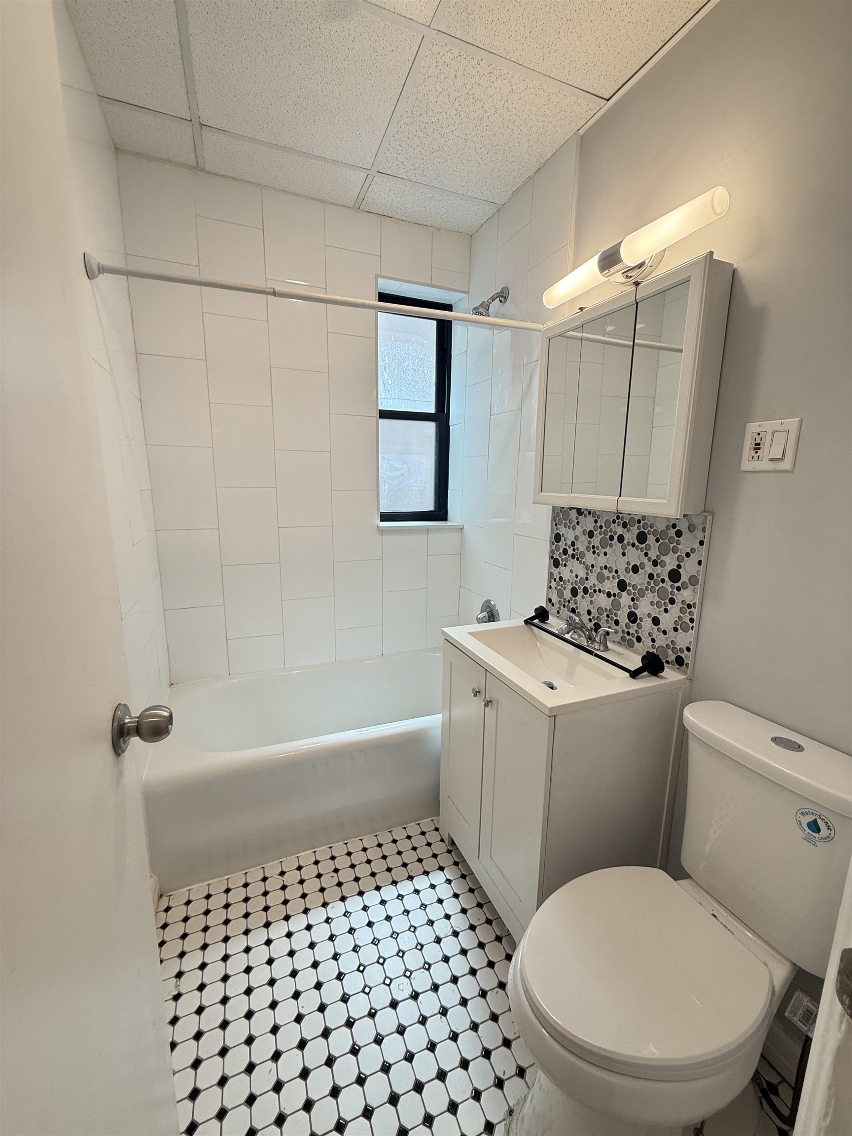 3718 PARK AVE Unit: C1