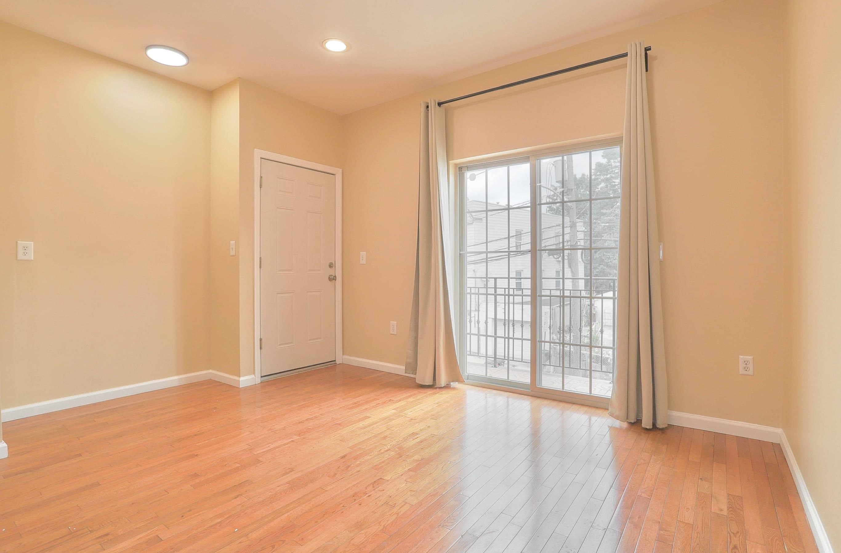 249 WINFIELD AVE Unit: A