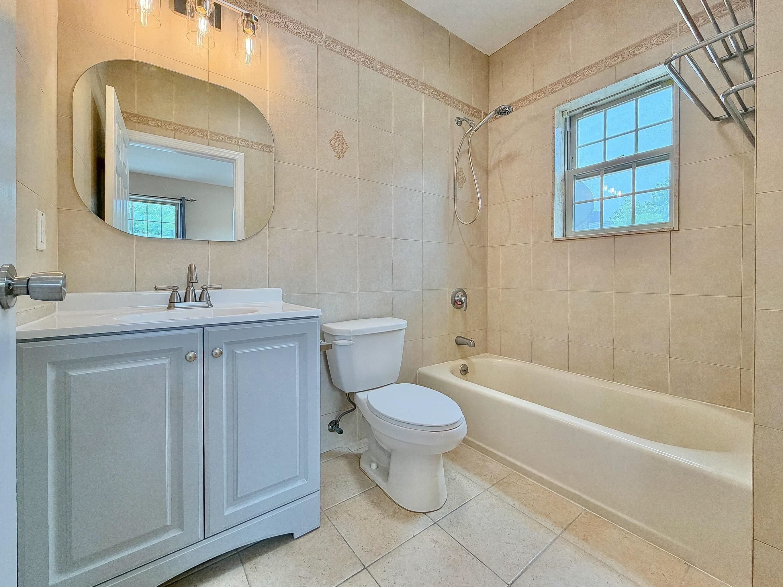 249 WINFIELD AVE Unit: A