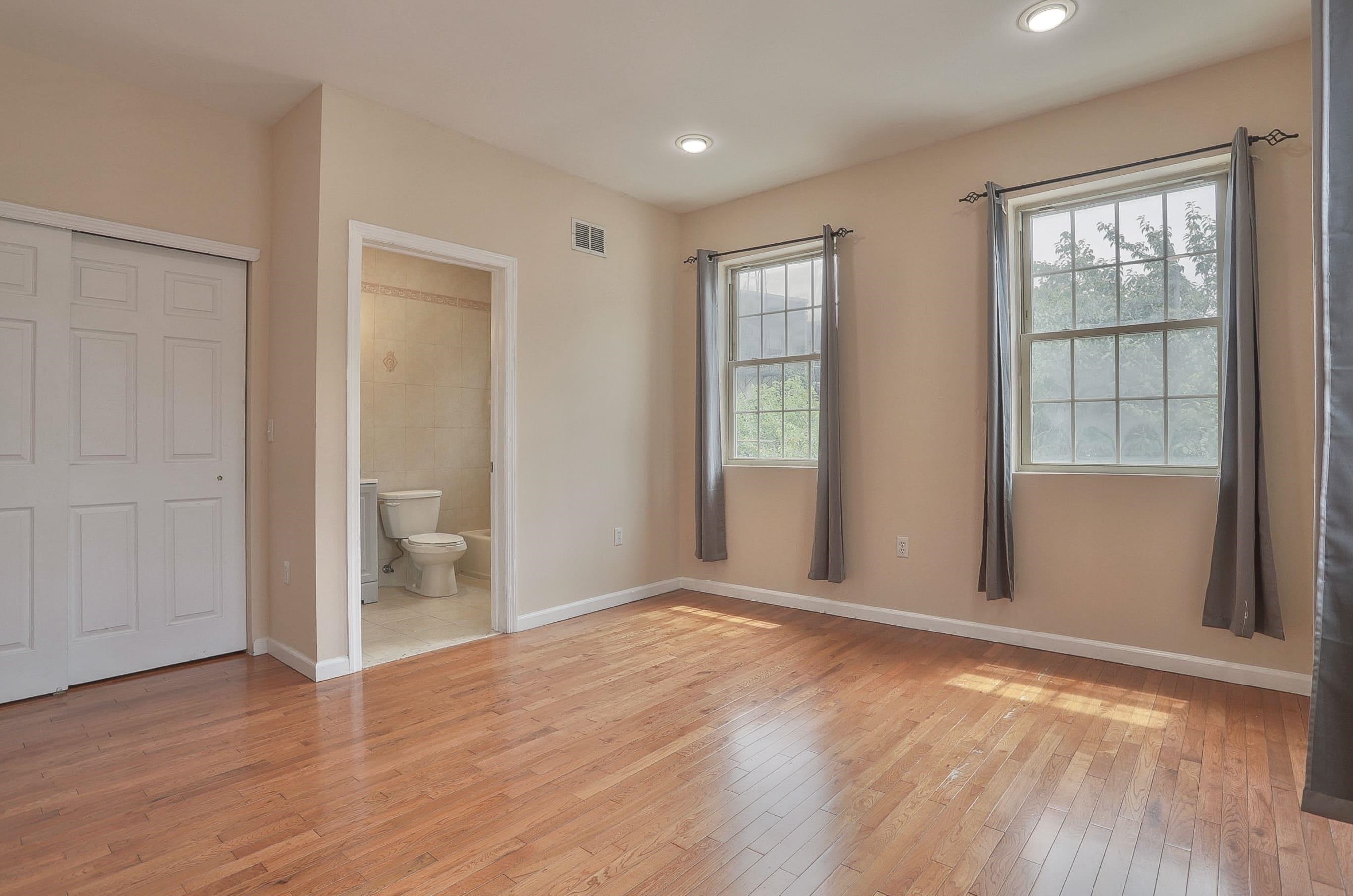 249 WINFIELD AVE Unit: A