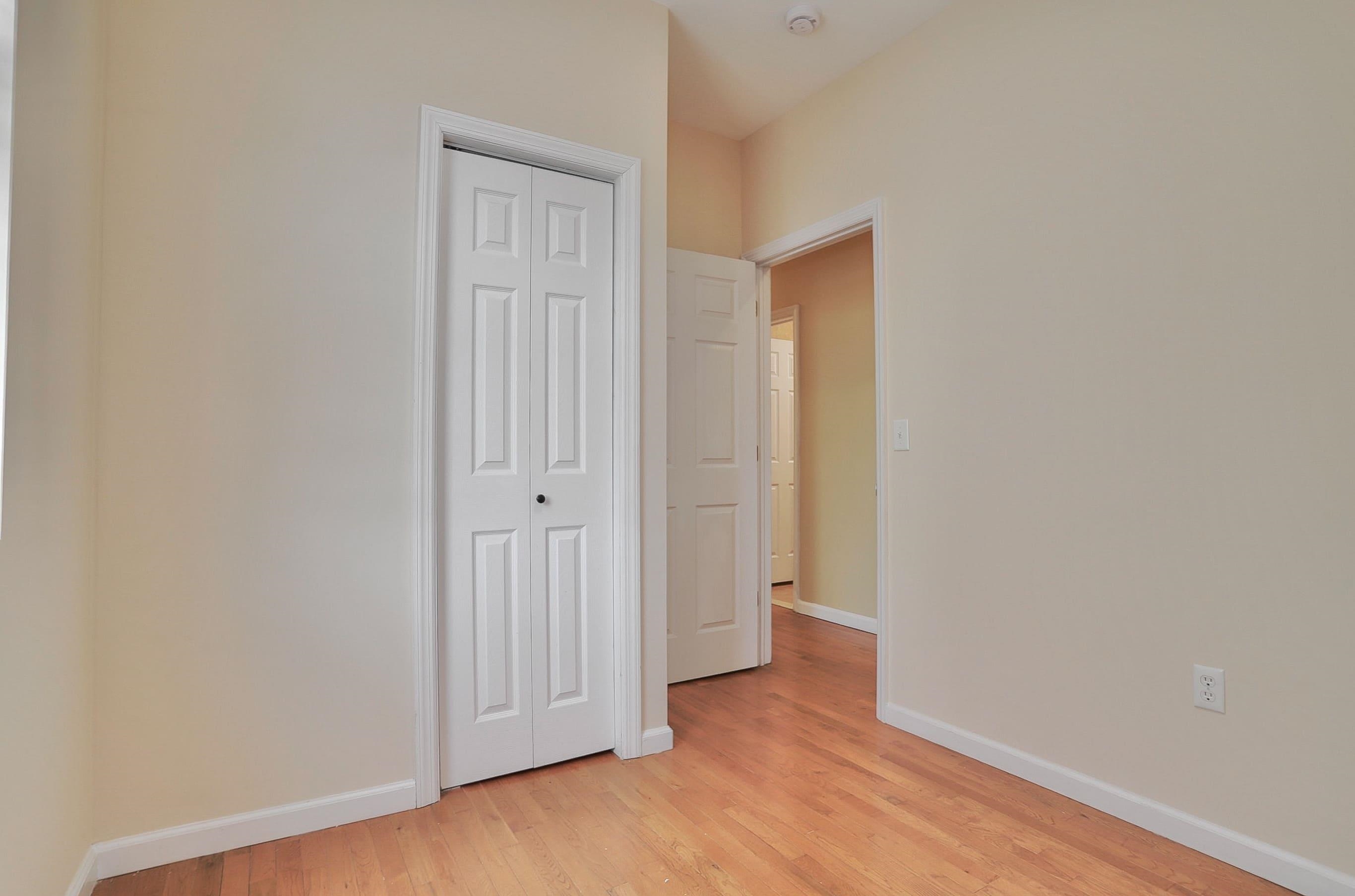 249 WINFIELD AVE Unit: A