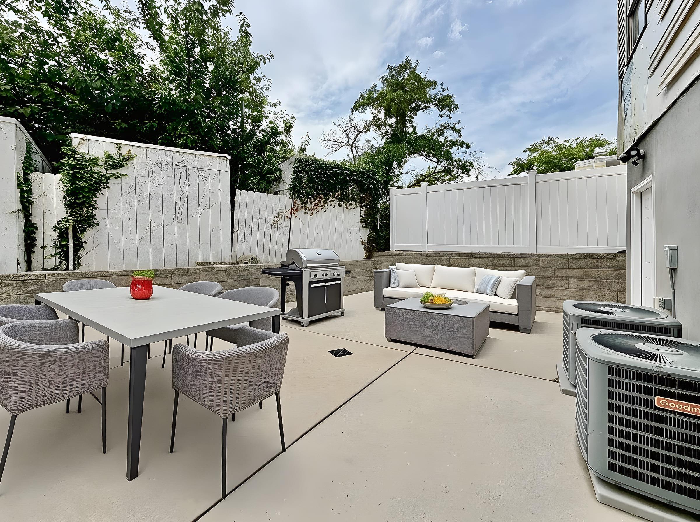 249 WINFIELD AVE Unit: A
