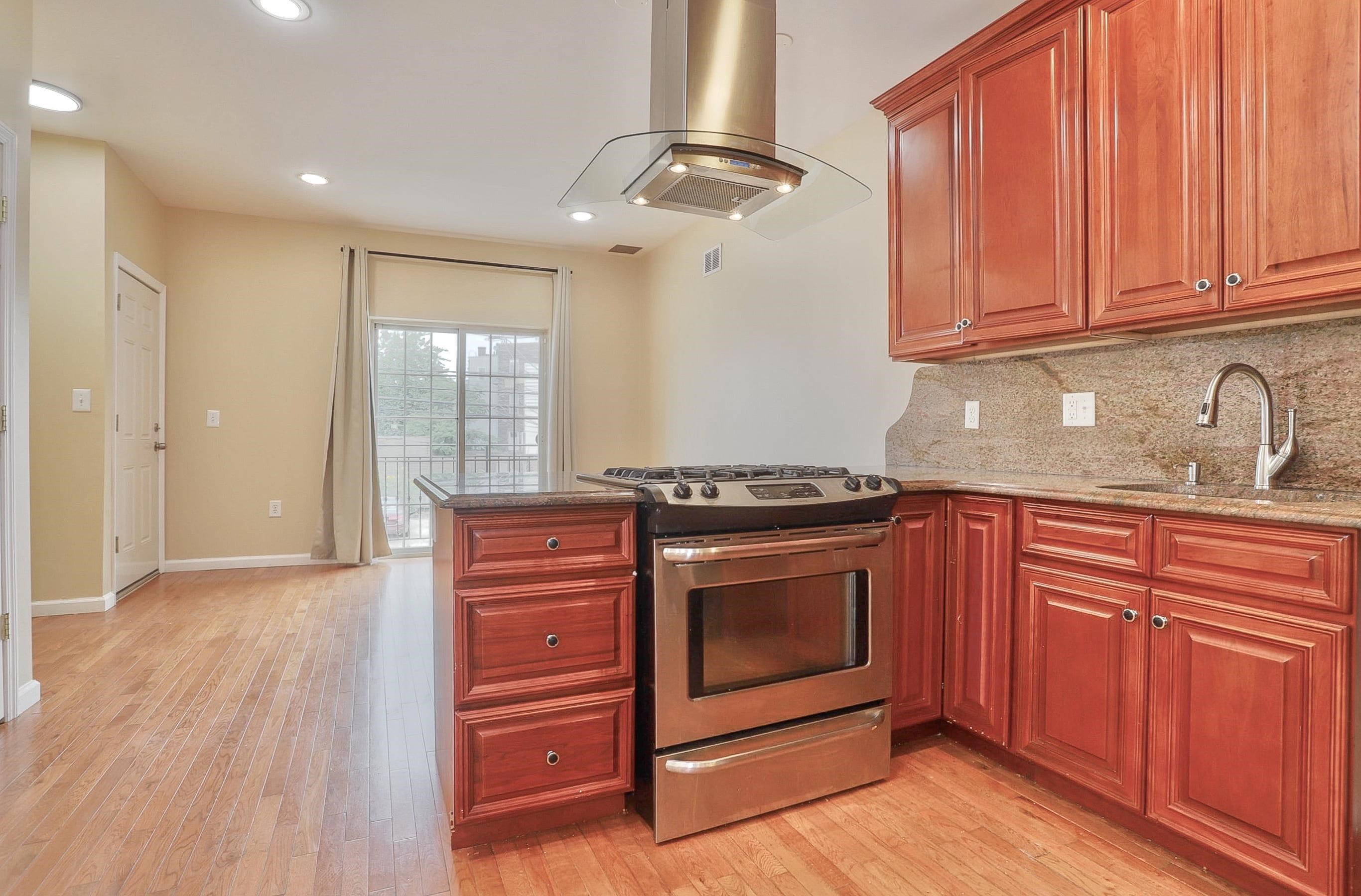 249 WINFIELD AVE Unit: A