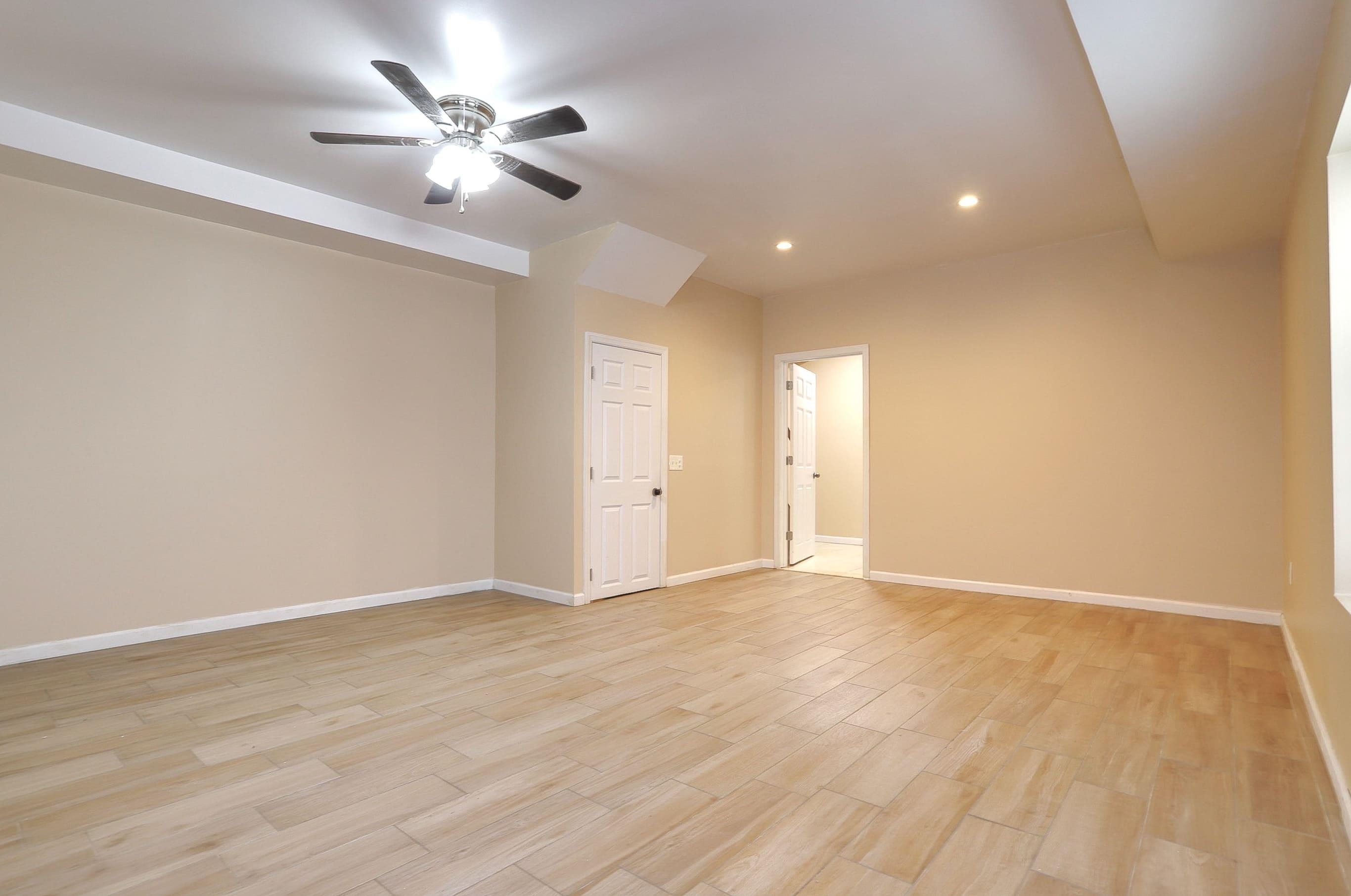 249 WINFIELD AVE Unit: A