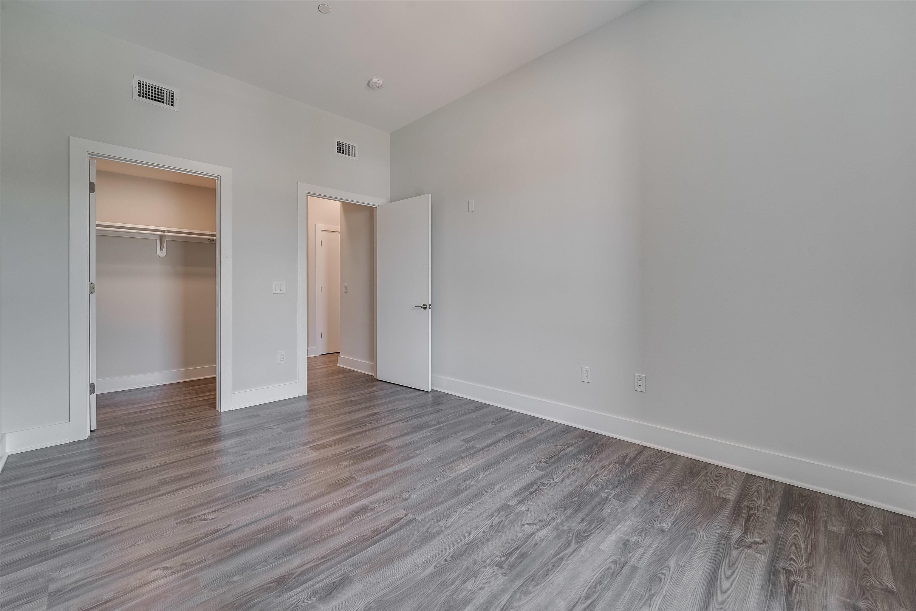 660 GRAND ST Unit: 313