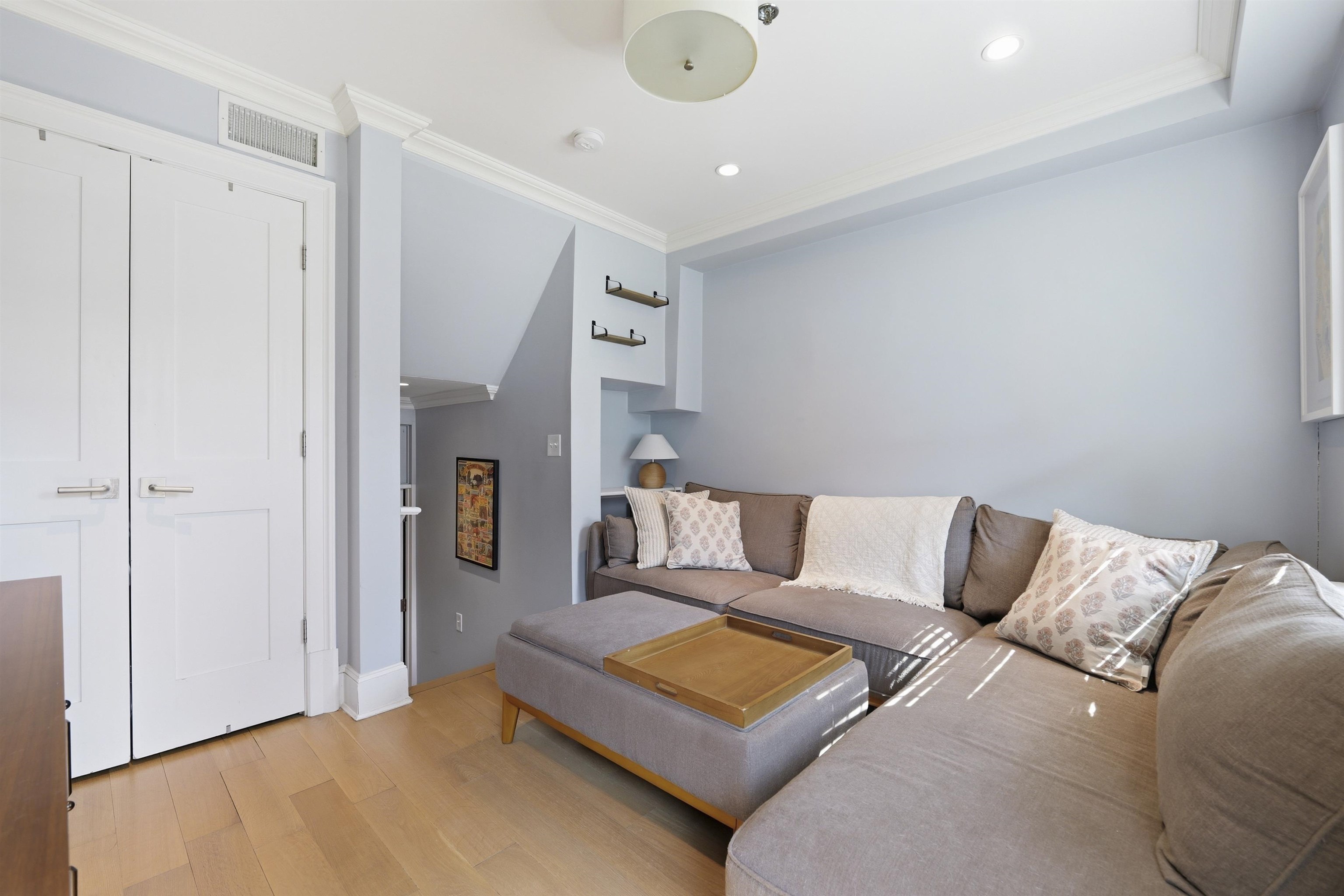 529 JEFFERSON ST Unit: 2