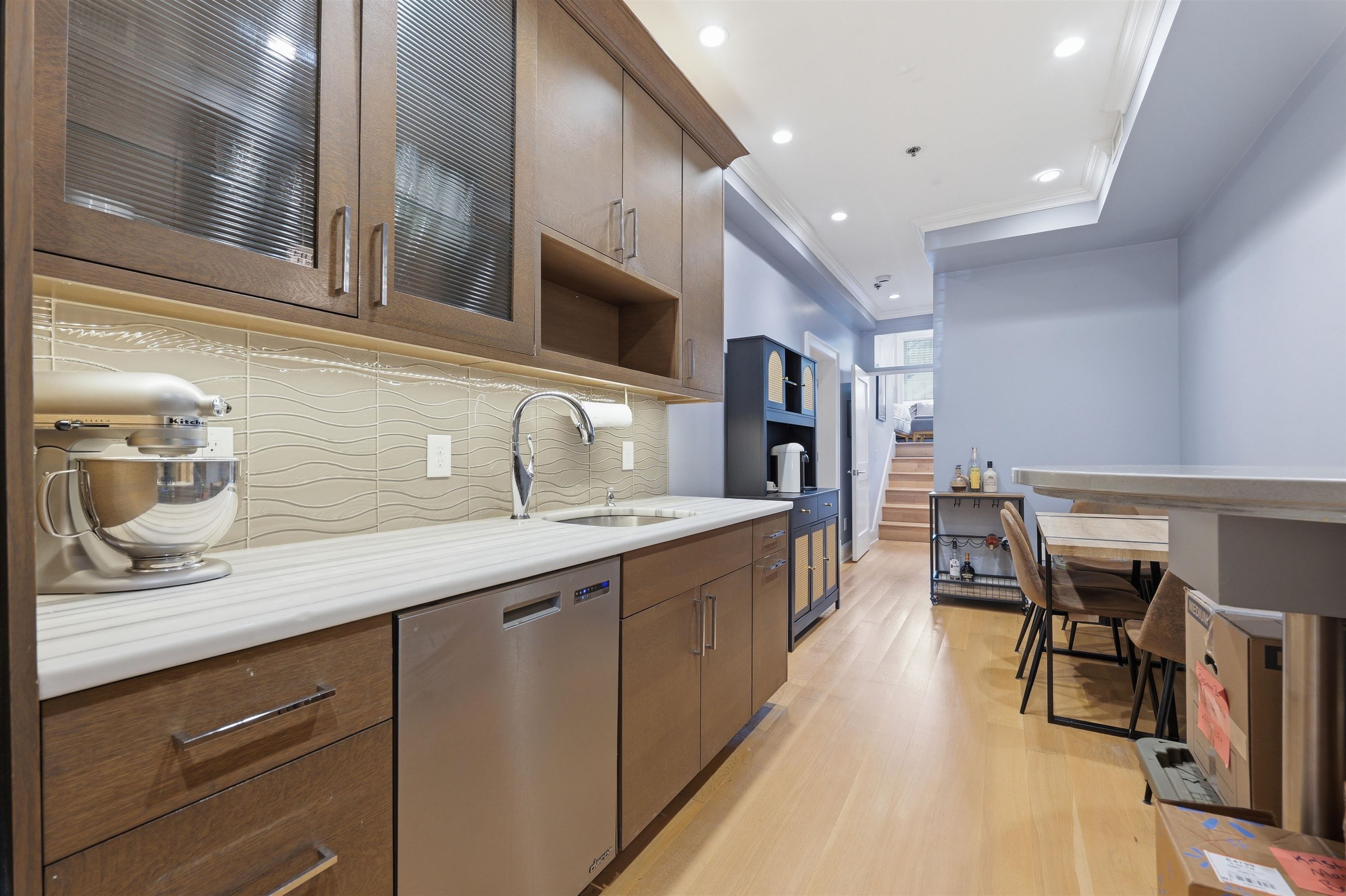 529 JEFFERSON ST Unit: 2
