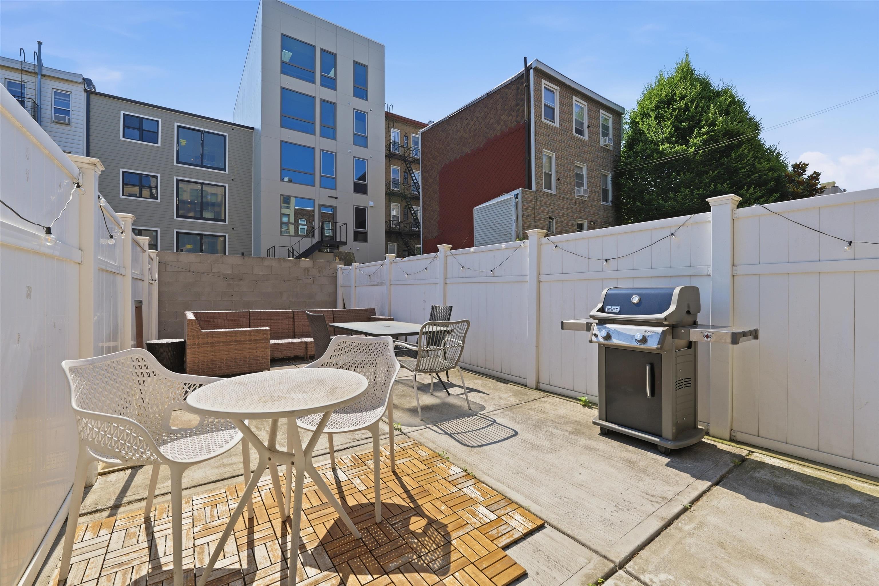 529 JEFFERSON ST Unit: 2