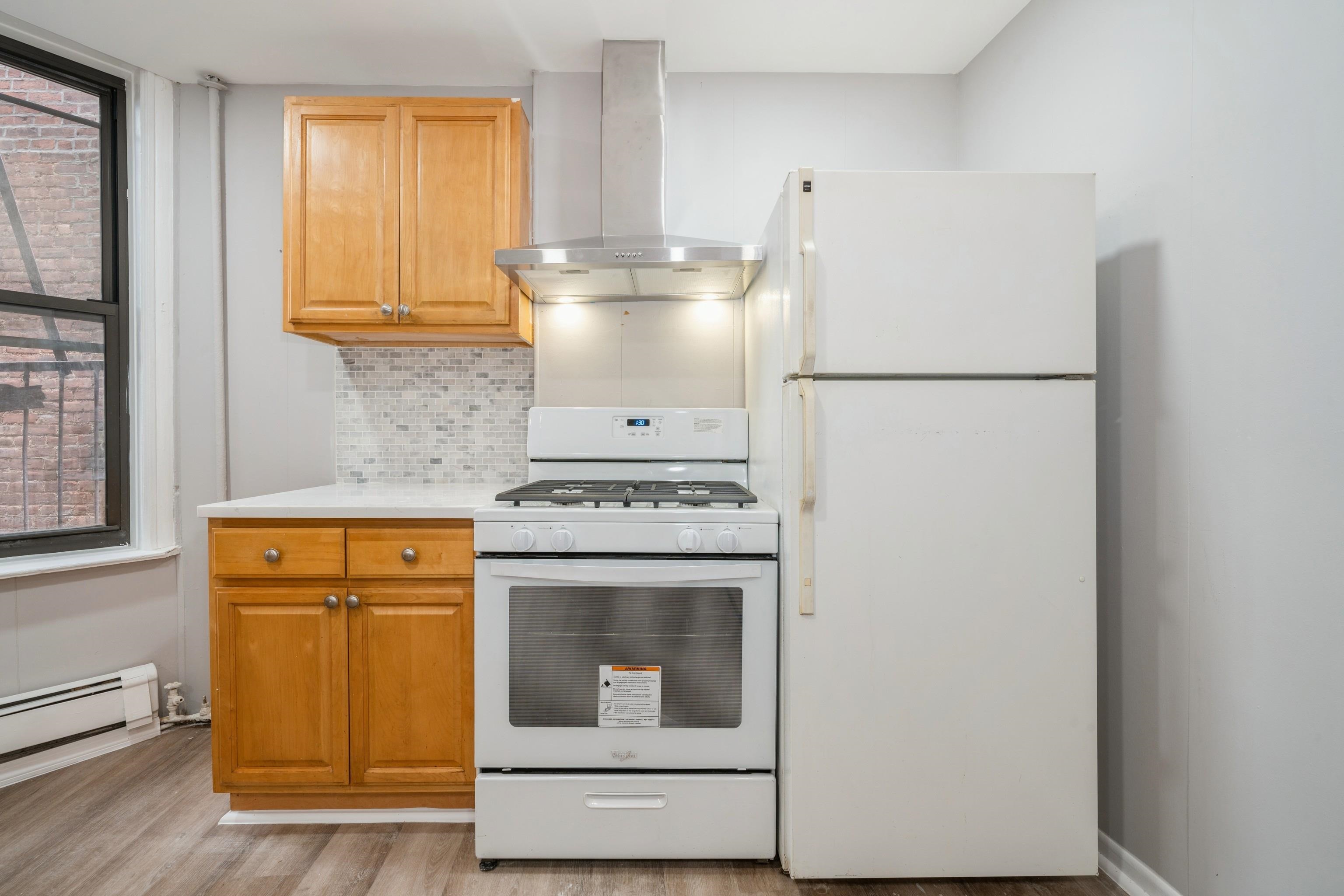 106 BALDWIN AVE Unit: 3