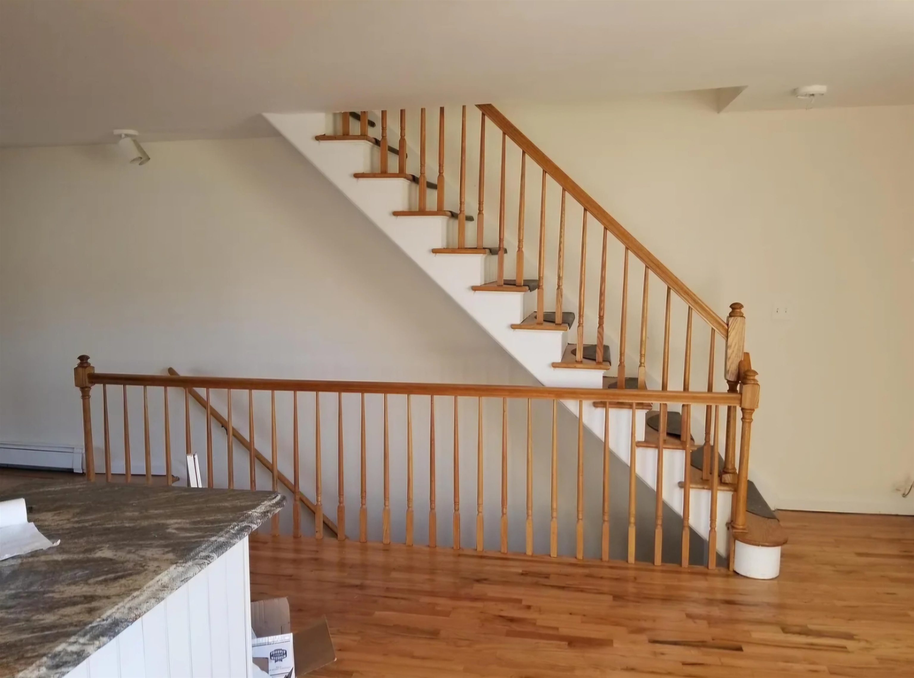 84 LAIDLAW AVE