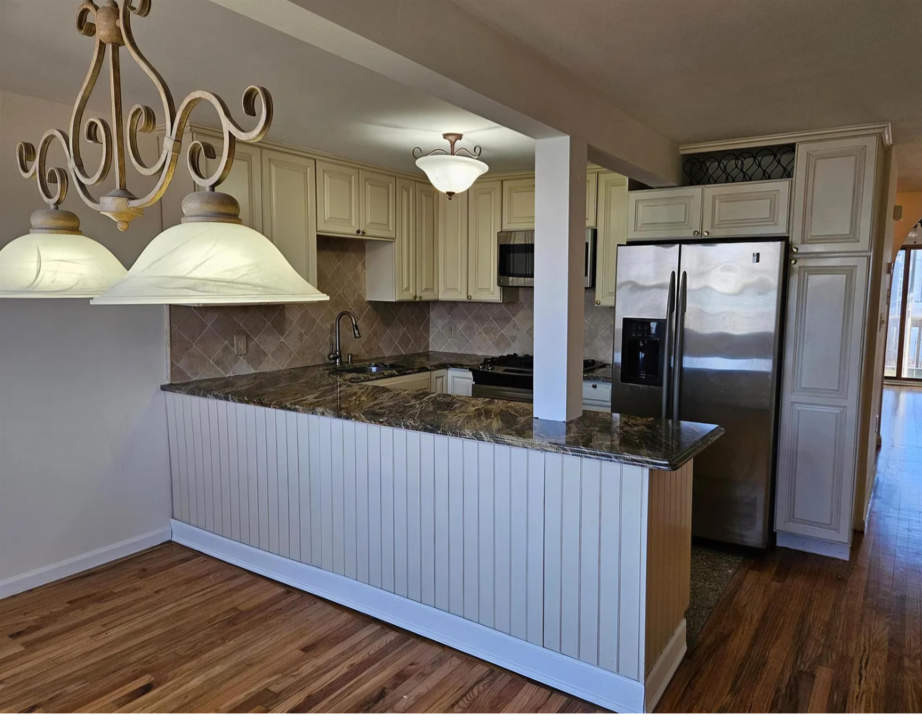 84 LAIDLAW AVE