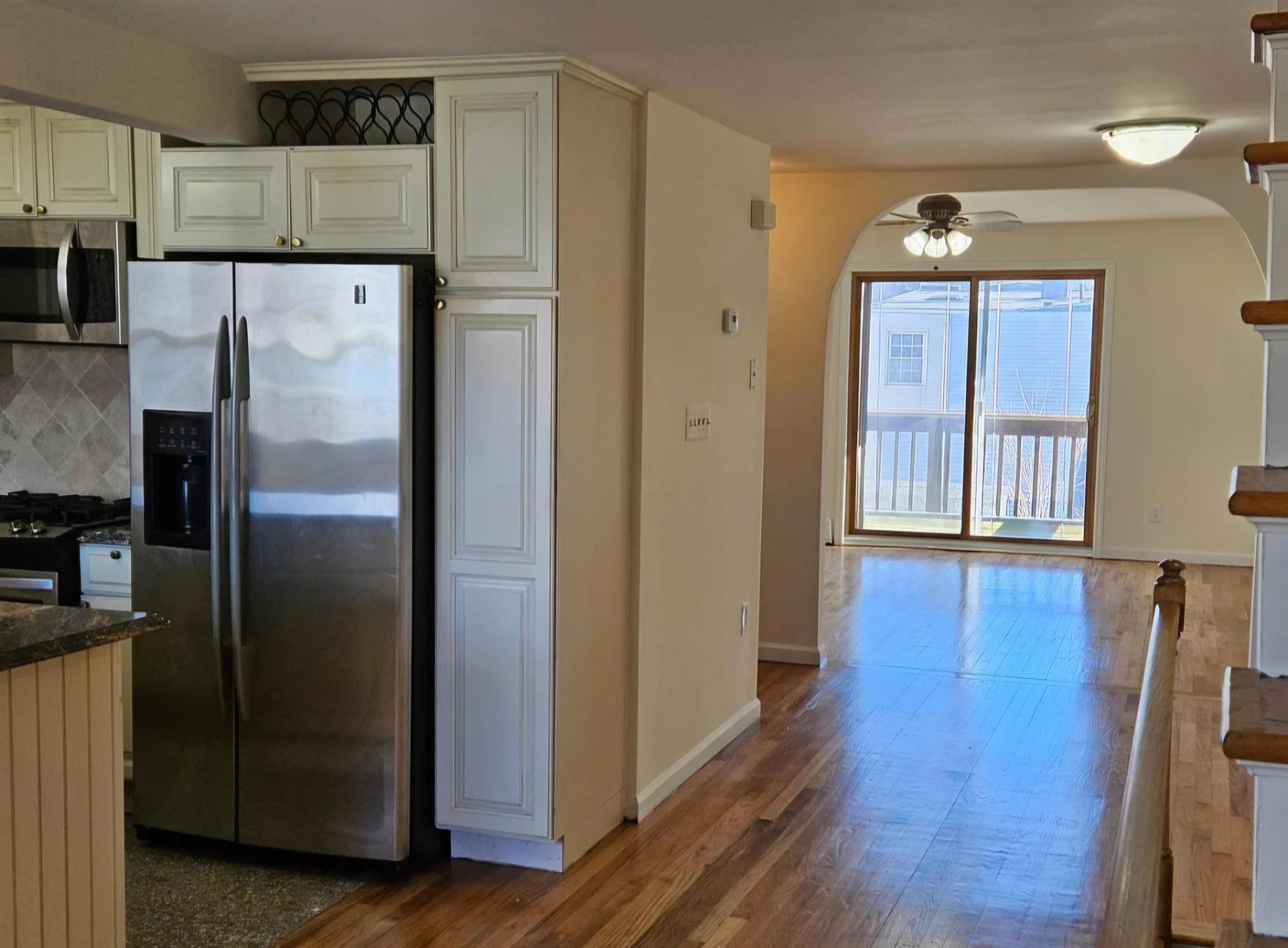 84 LAIDLAW AVE