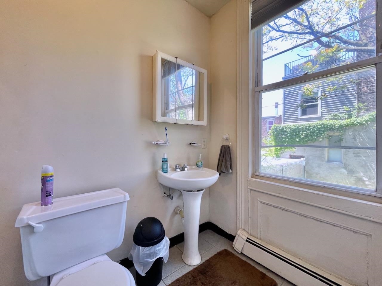 209 OGDEN AVE Unit: 2
