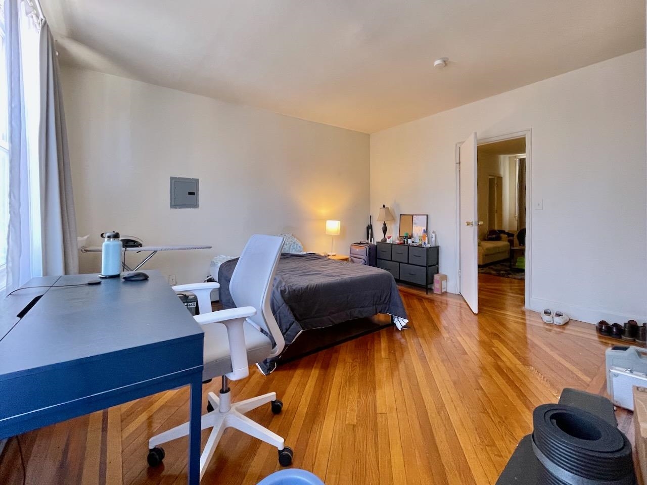 209 OGDEN AVE Unit: 2