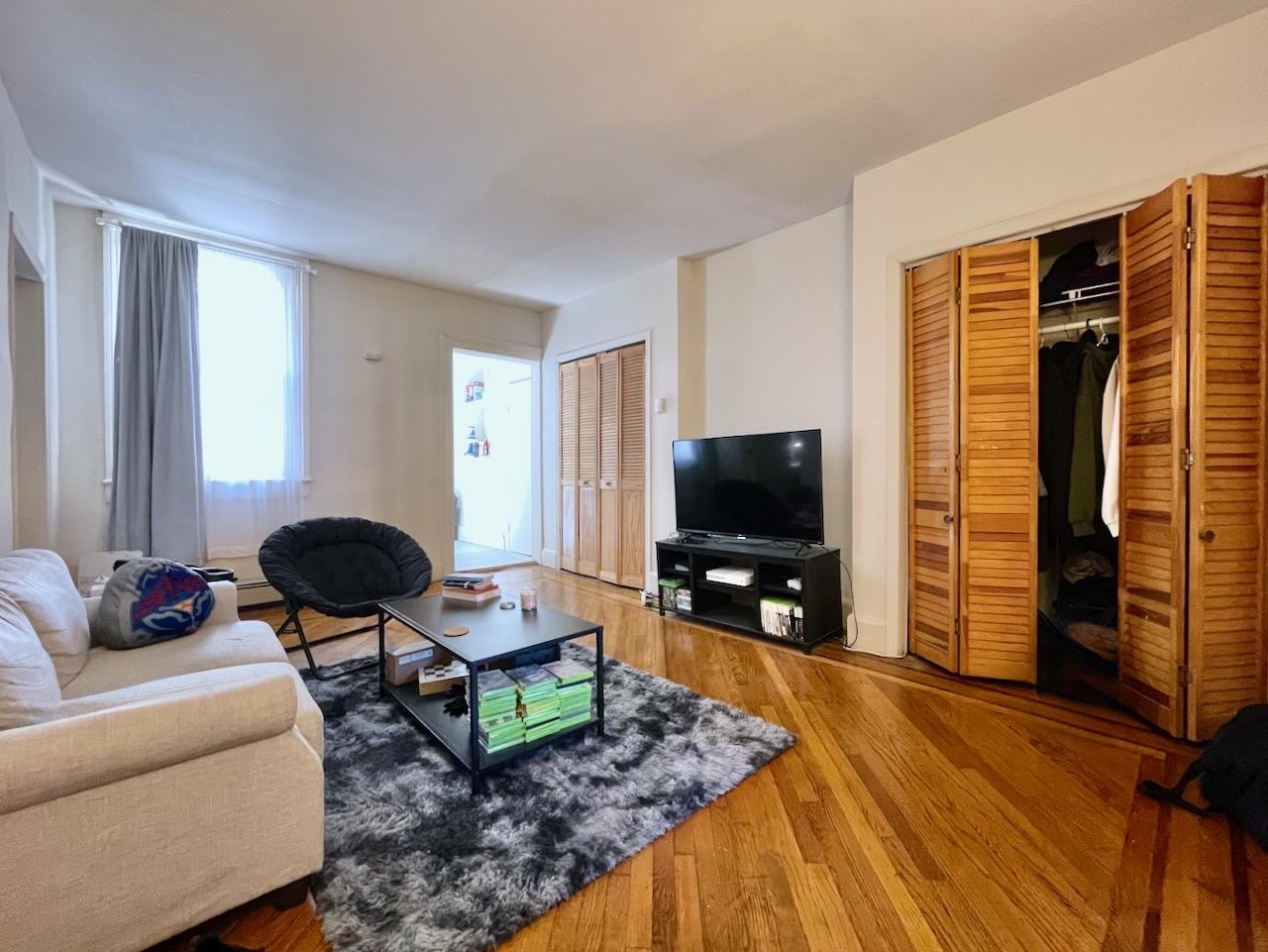209 OGDEN AVE Unit: 2