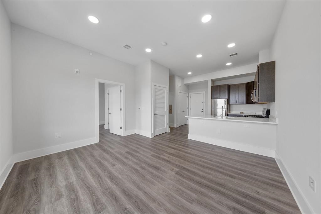 660 GRAND ST Unit: 408