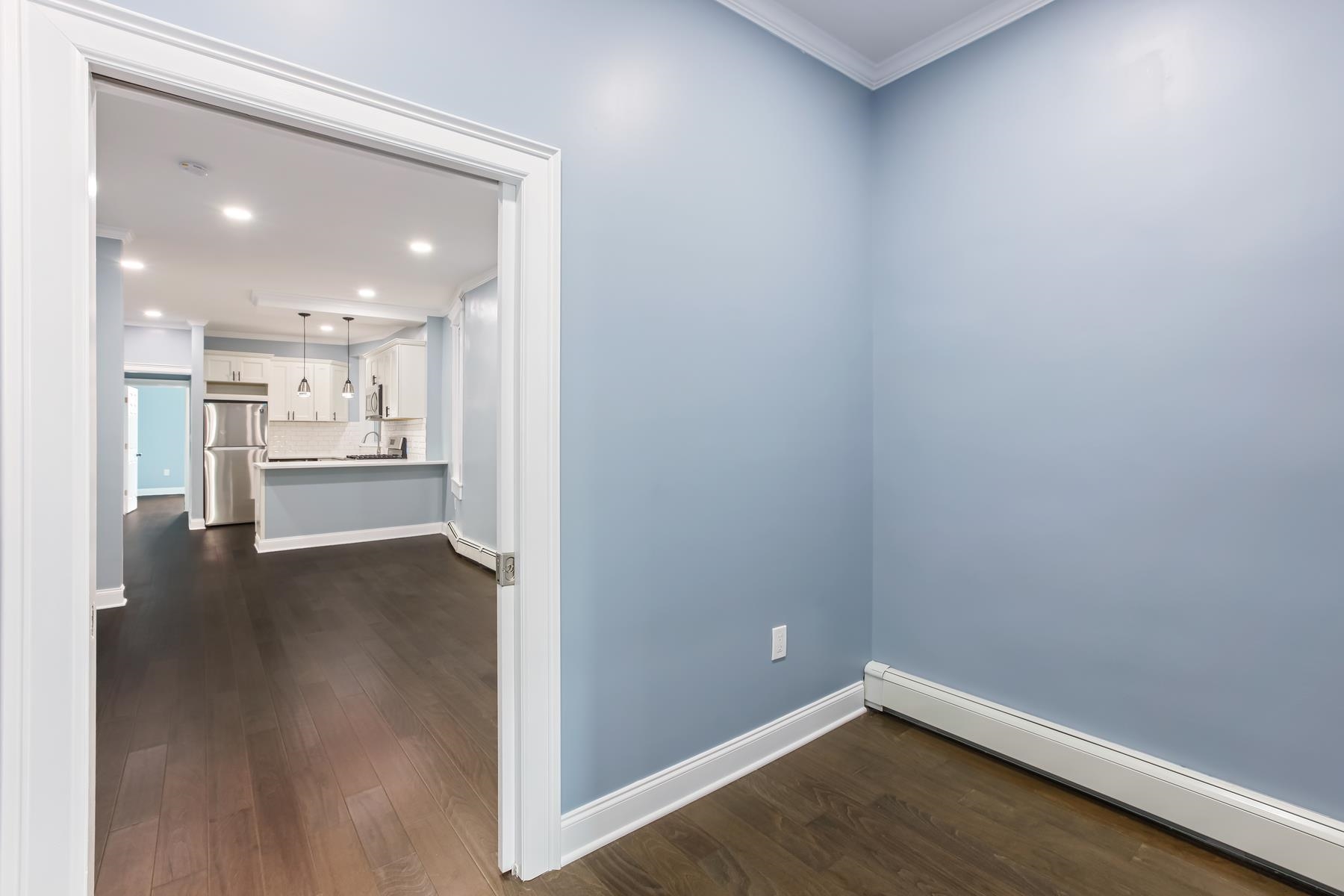 380 BALDWIN AVE Unit: 2R