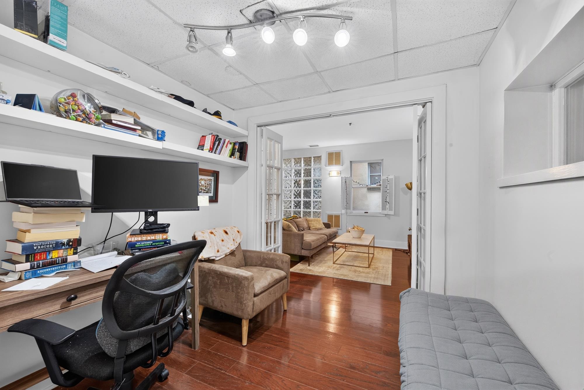 219 BLOOMFIELD ST Unit: B2