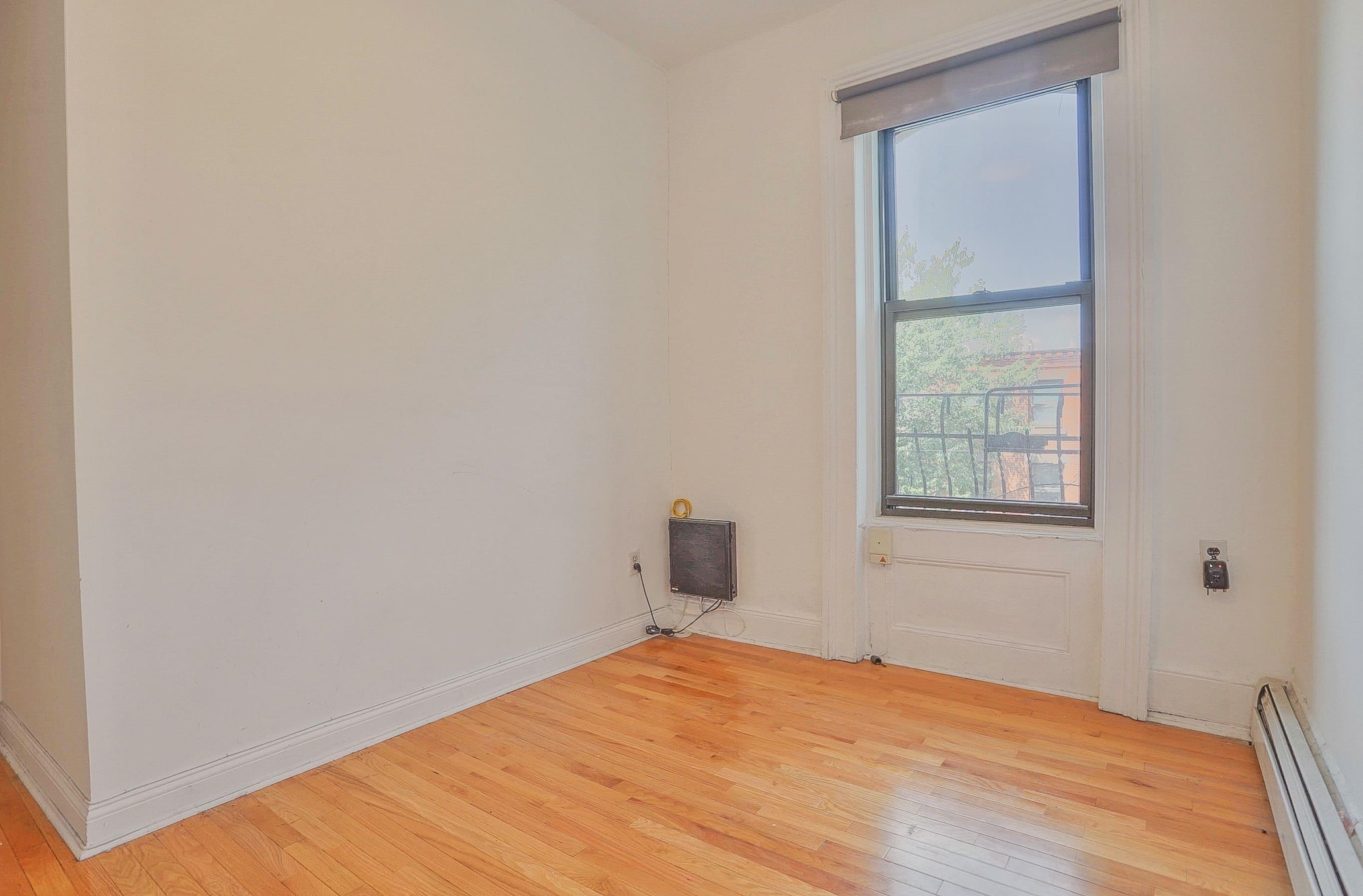 16 ERIE ST Unit: 2