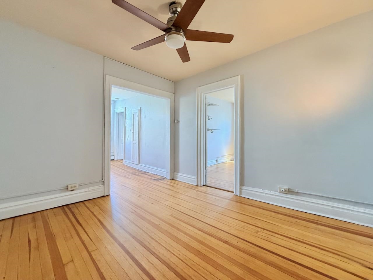 409 MONMOUTH ST Unit: 3