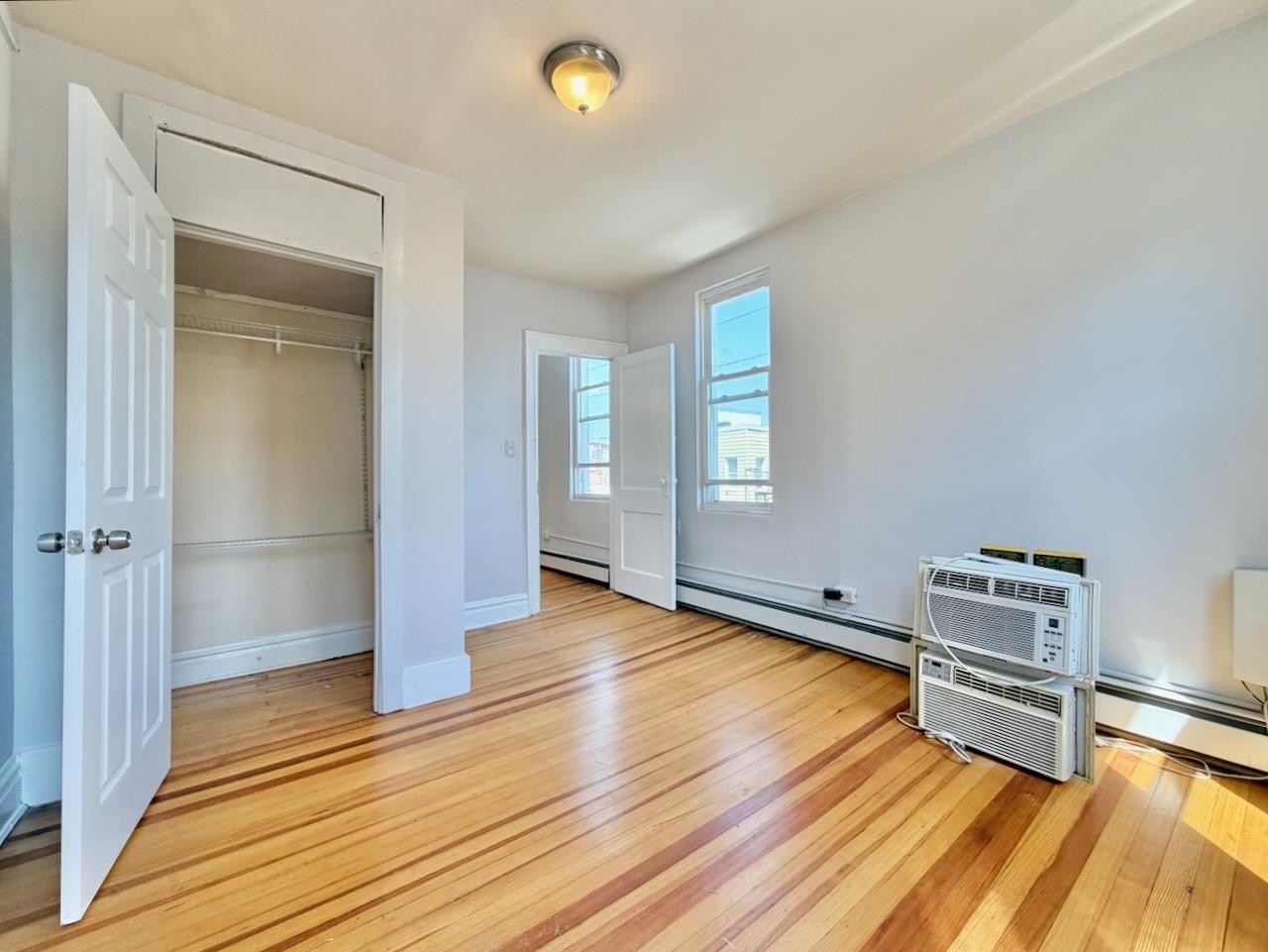 409 MONMOUTH ST Unit: 3