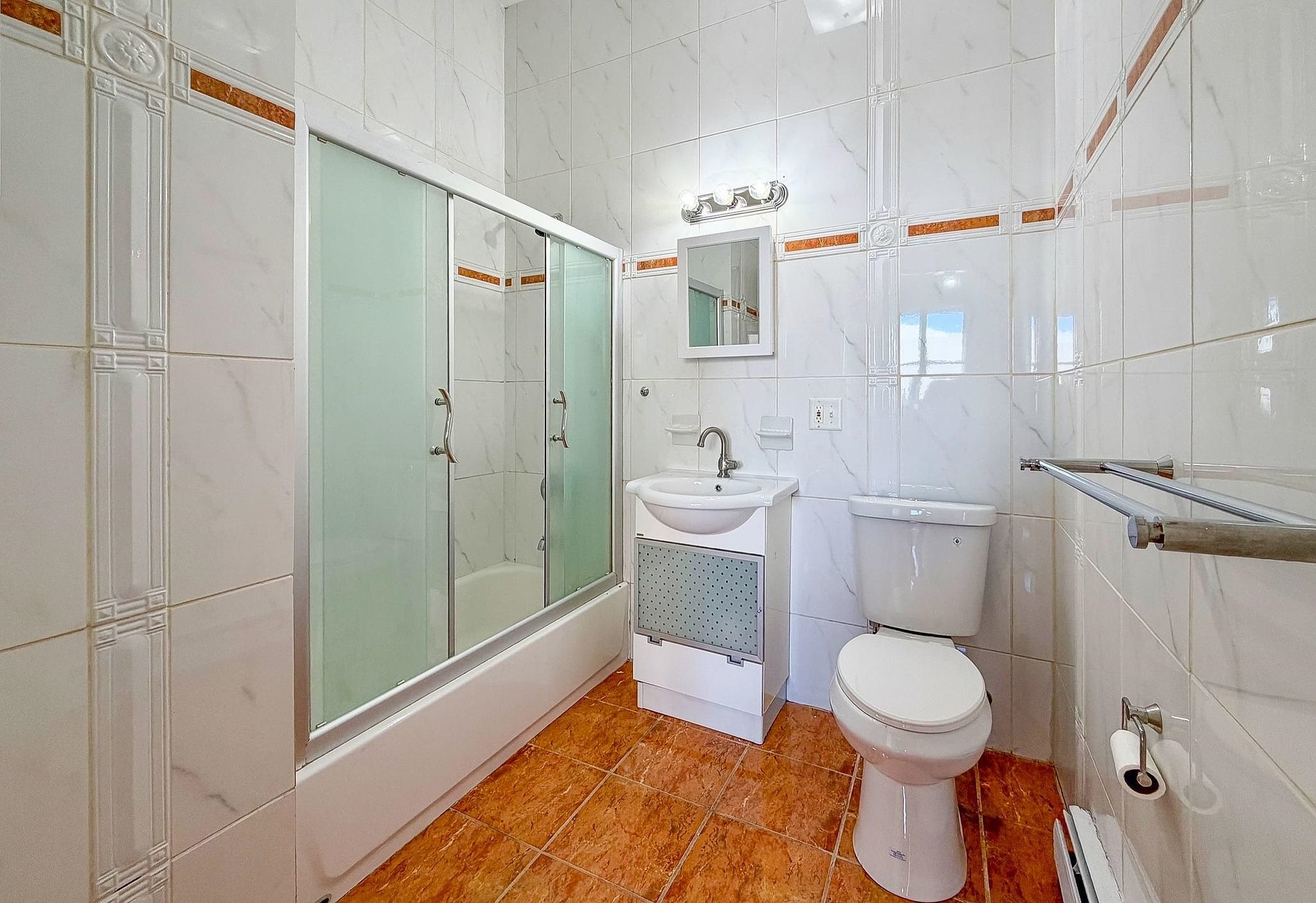 410 CENTRAL AVE Unit: 2D