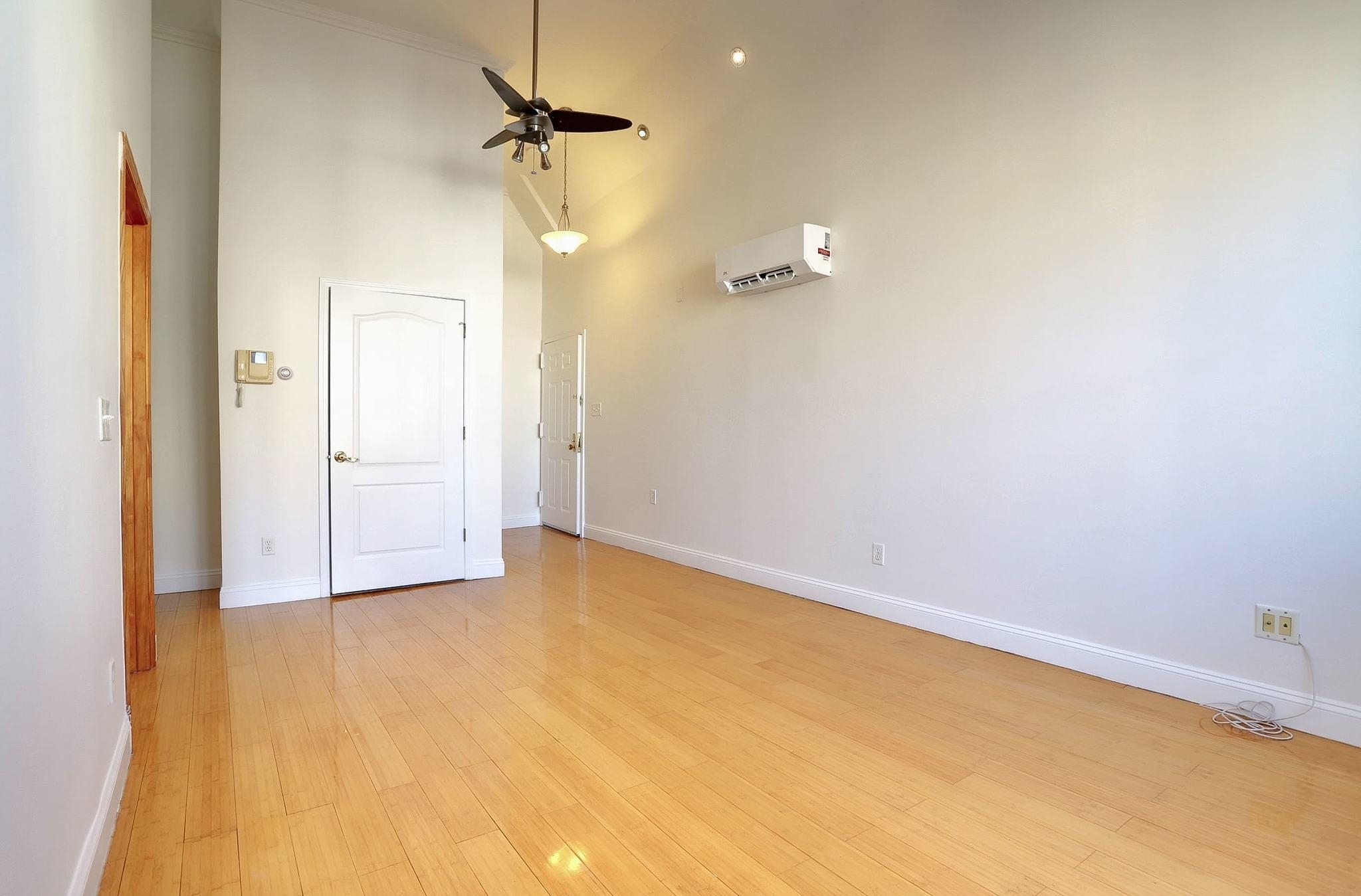 410 CENTRAL AVE Unit: 2D