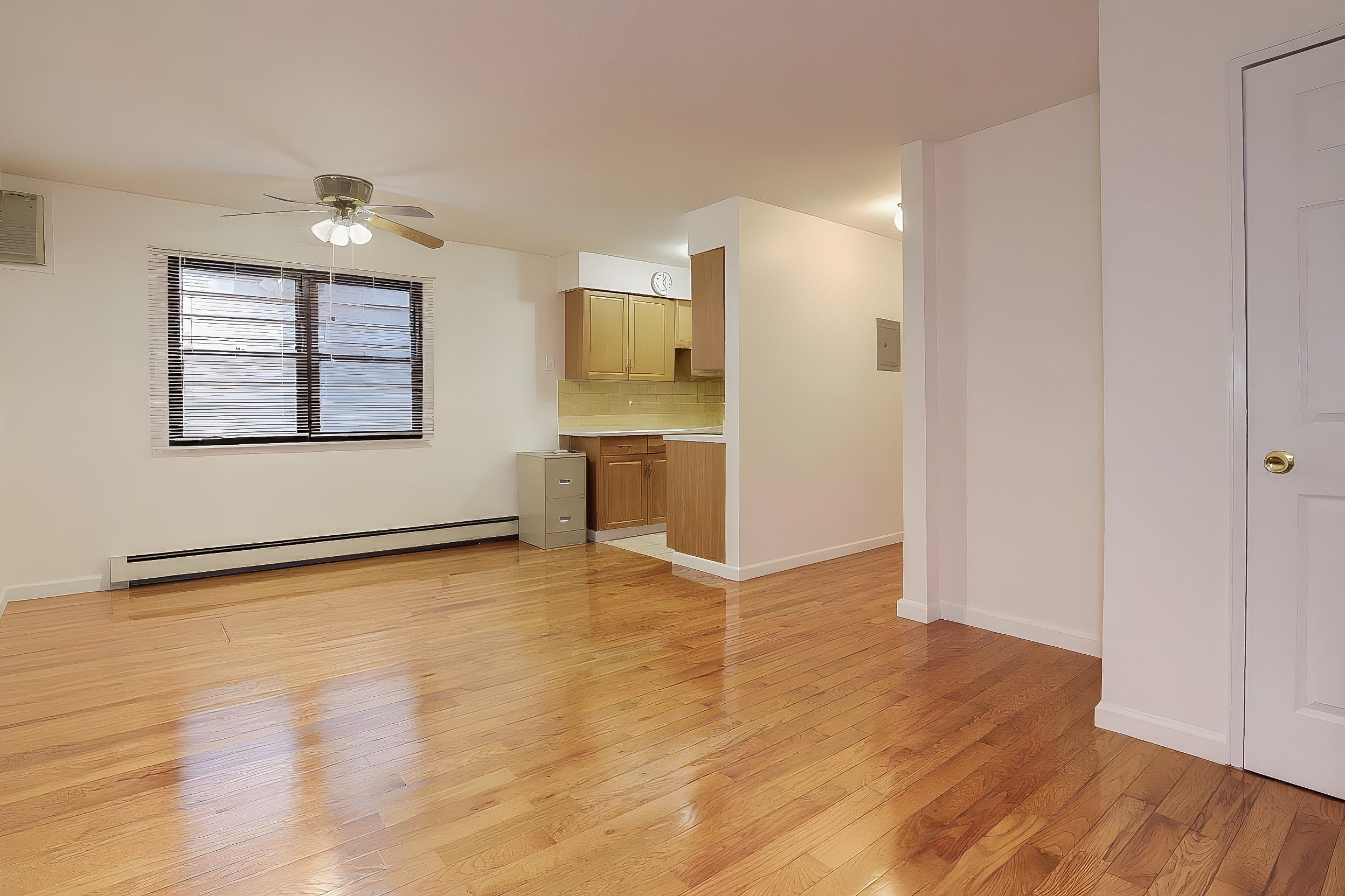 56 68TH ST Unit: 3