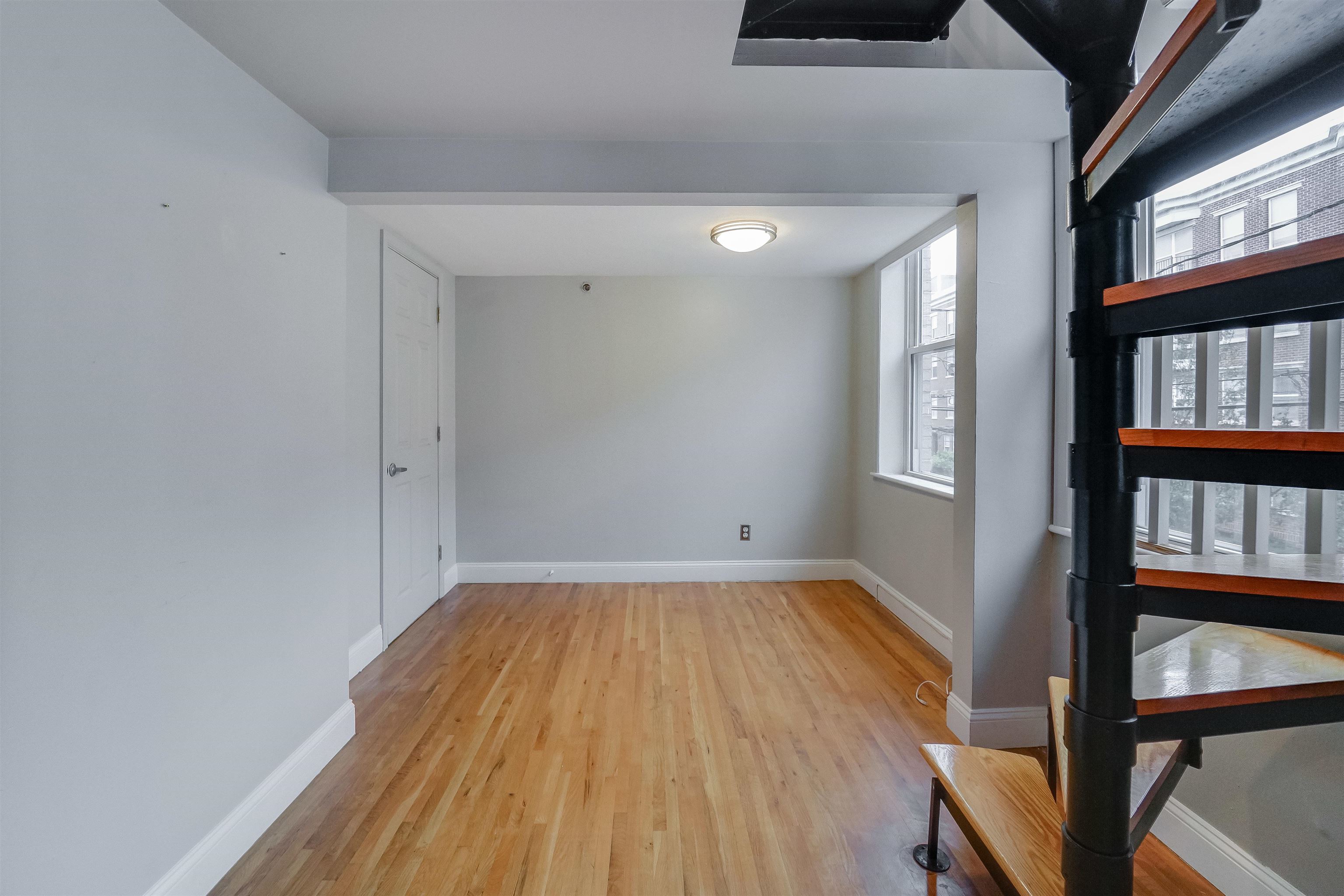 519 MONROE ST Unit: 2C