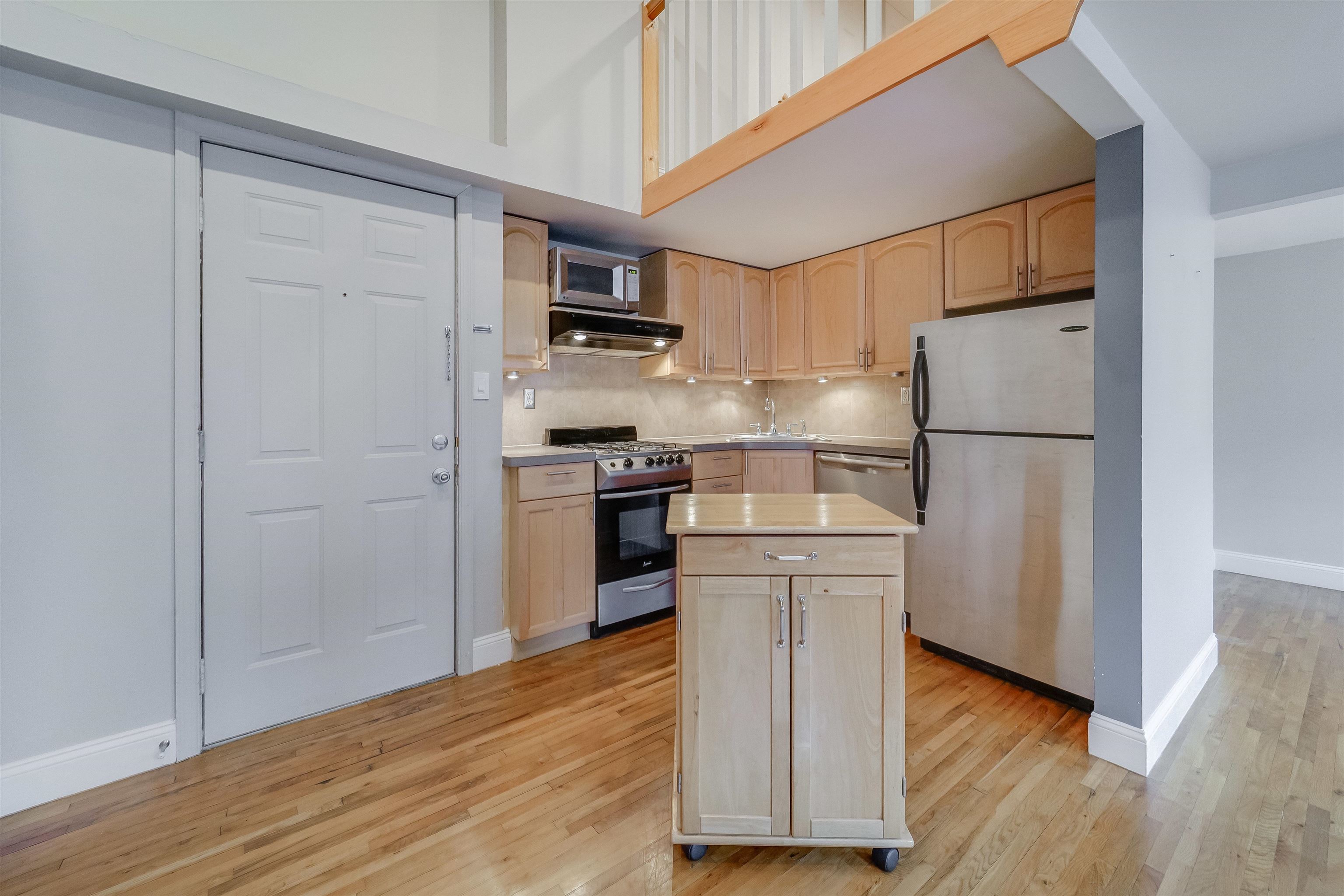519 MONROE ST Unit: 2C