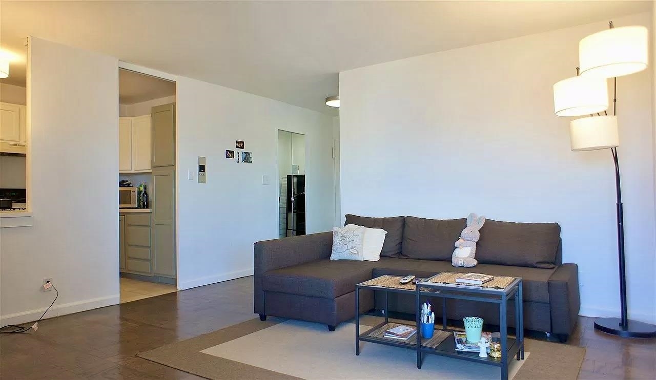 6040 BLVD EAST Unit: 31N