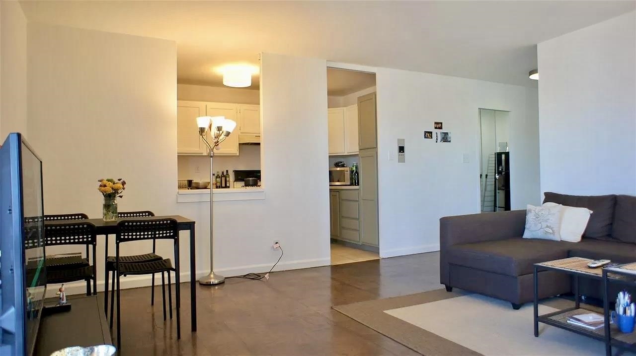 6040 BLVD EAST Unit: 31N