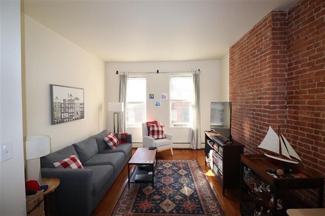 927 WILLOW AVE Unit: 4