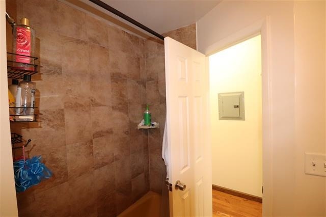 927 WILLOW AVE Unit: 4