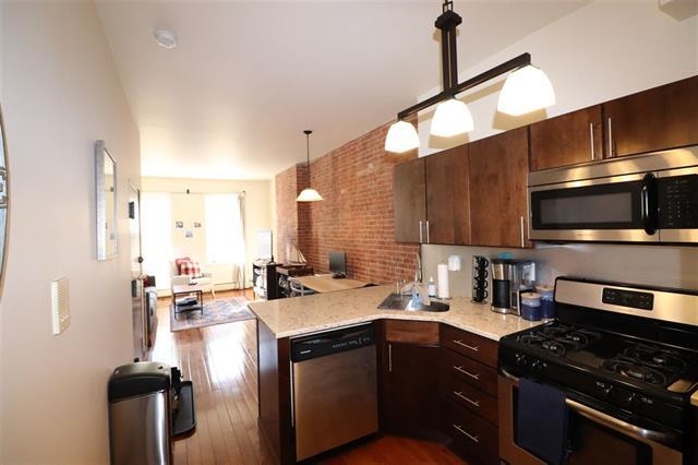 927 WILLOW AVE Unit: 4