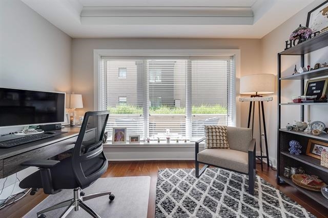 100 ETON ROW Unit: 204
