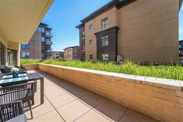 100 ETON ROW Unit: 204