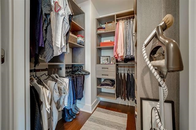 100 ETON ROW Unit: 204