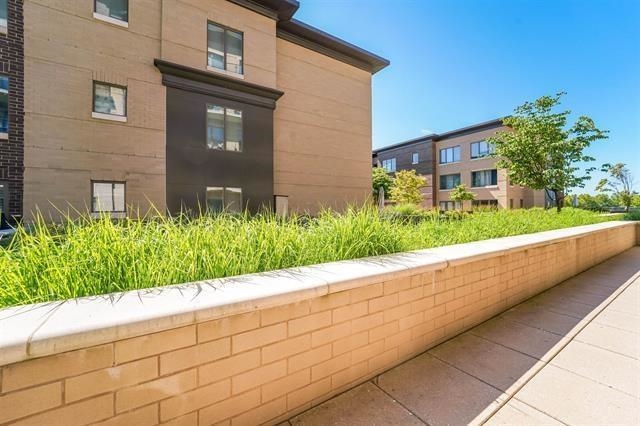 100 ETON ROW Unit: 204