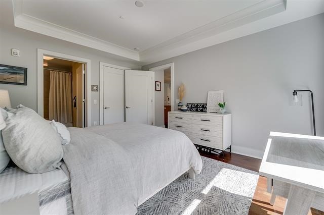100 ETON ROW Unit: 204