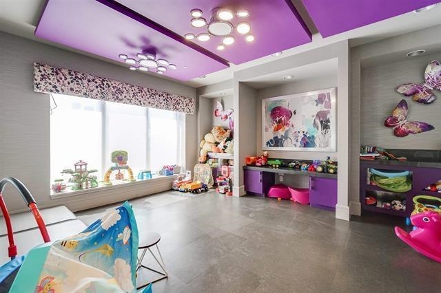 100 ETON ROW Unit: 204